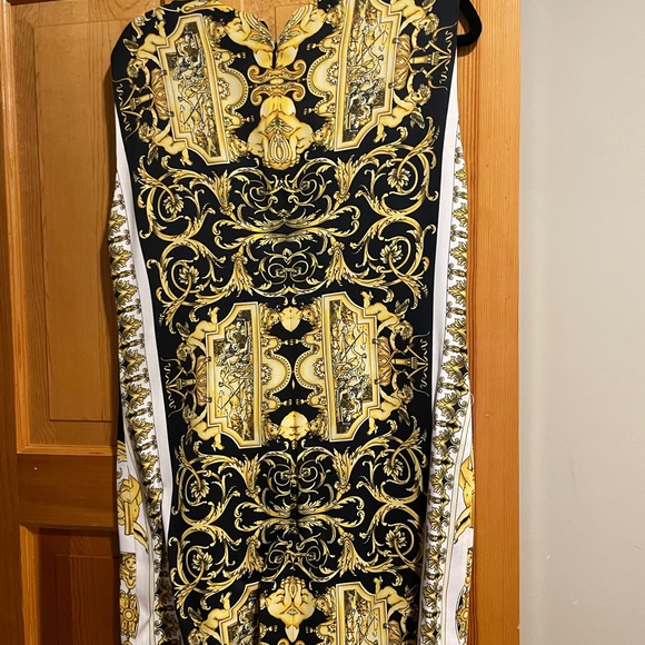 Versace dress - Picture 9 of 12